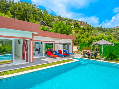  gece  -  Kasım
  | Kalkan İslamlar'da Jakuzili, Muhafazakar Villa: Doğayla İç İçe Tatil